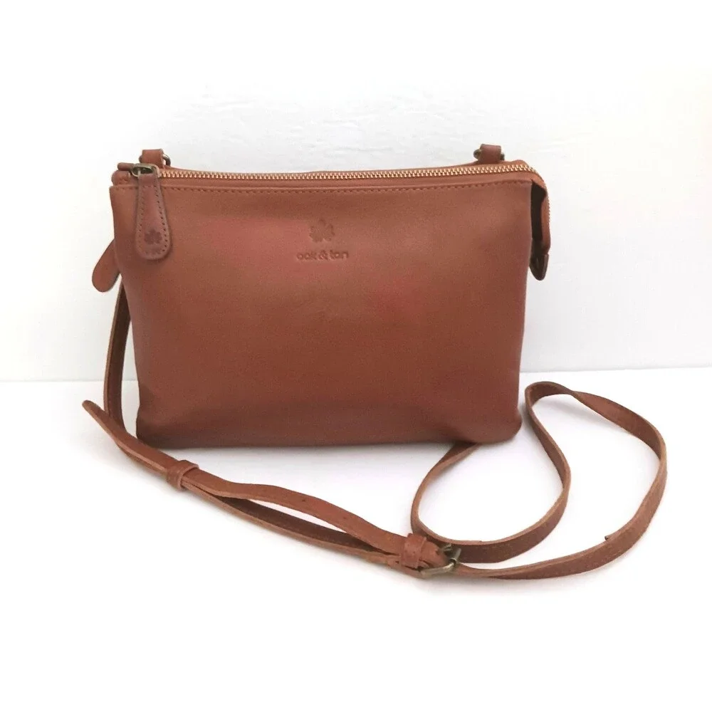 Oak & Tan Cognac Pebbled Leather Crossbody 3 Zippered Compartments Adj Strap